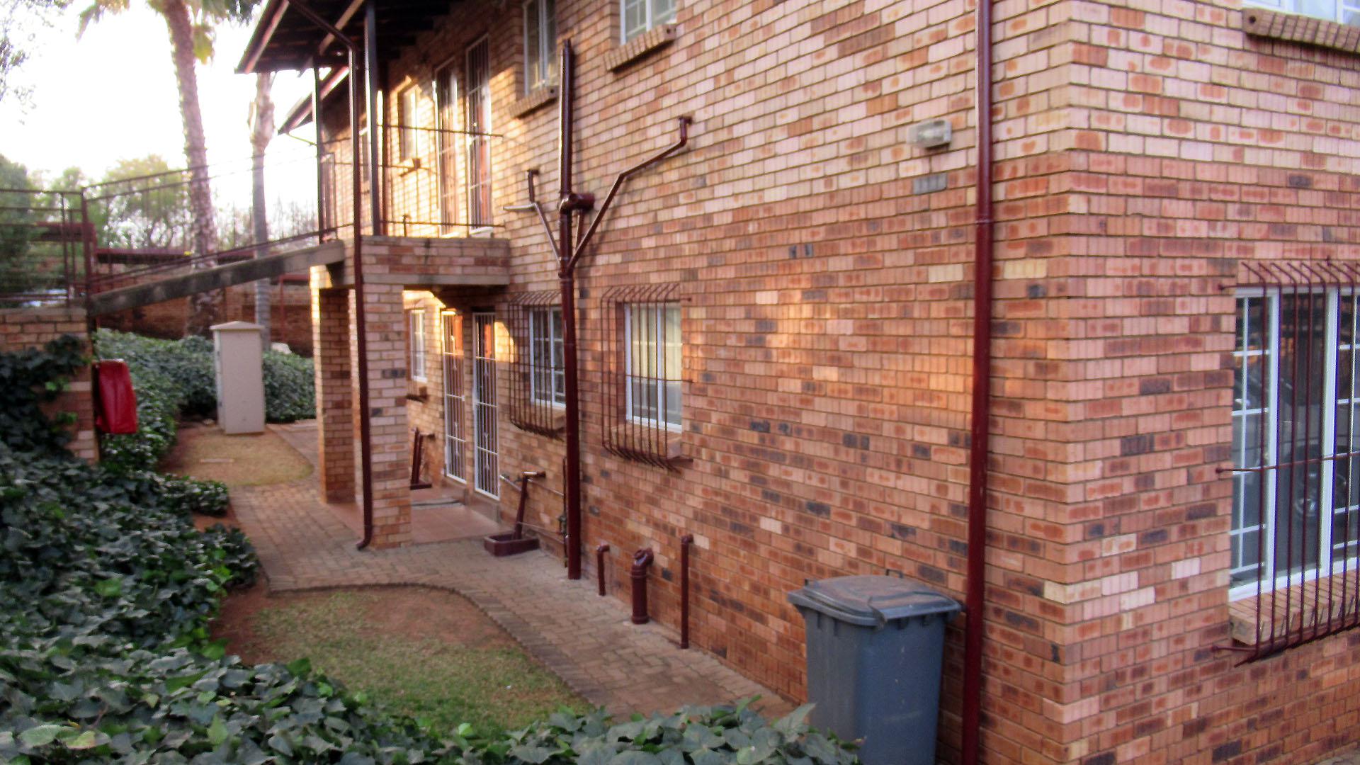 Backyard of property in Moreletapark