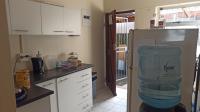 Kitchen - 10 square meters of property in Athlone - CPT