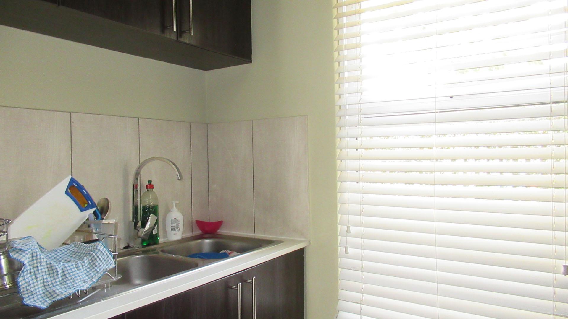 Scullery - 5 square meters of property in Erand Gardens