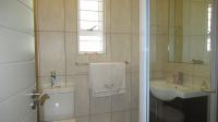 Bathroom 1 - 5 square meters of property in Erand Gardens