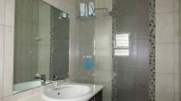 Main Bathroom - 7 square meters of property in Erand Gardens