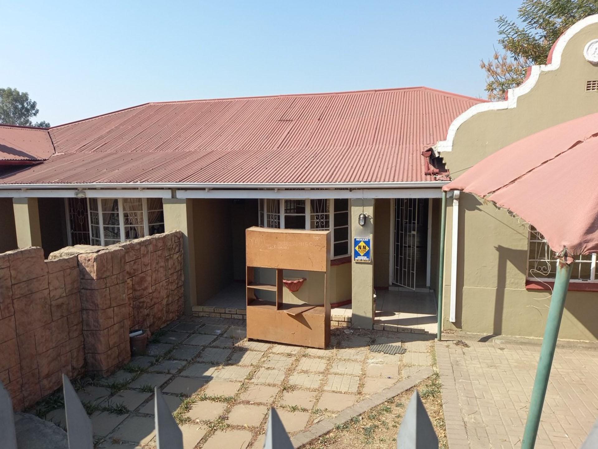 Front View of property in Ladysmith