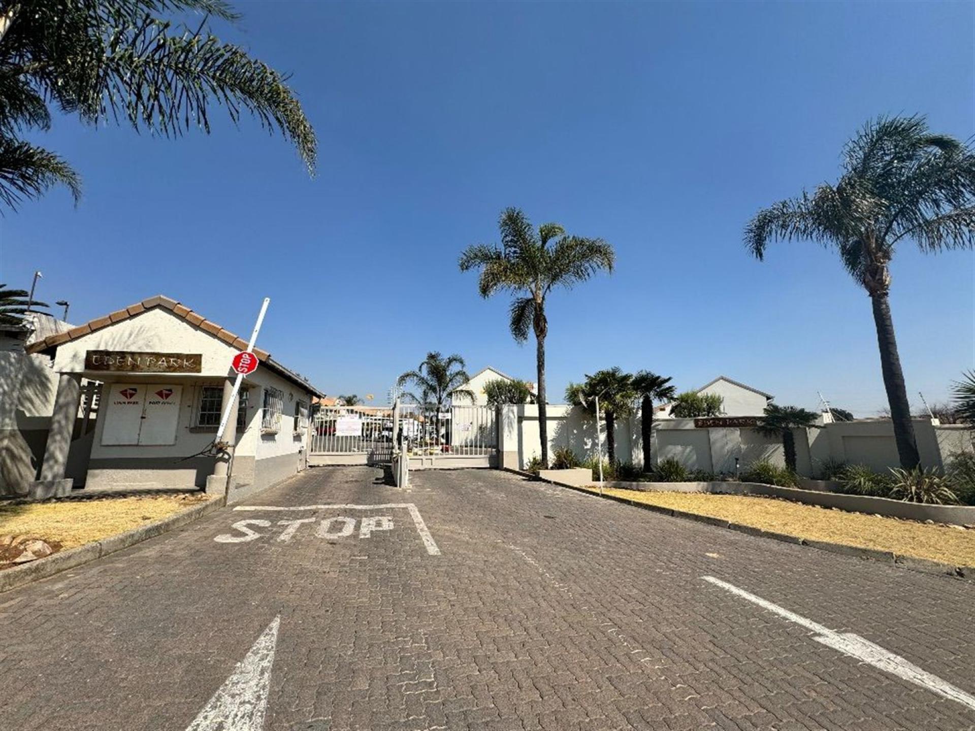 Front View of property in Edenvale