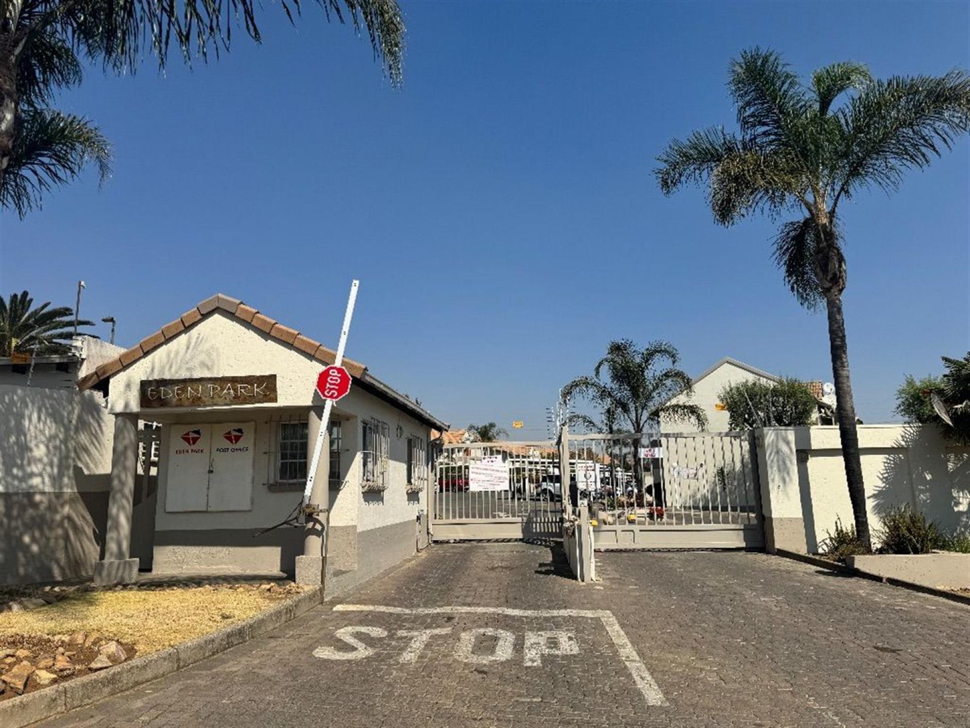 Front View of property in Edenvale