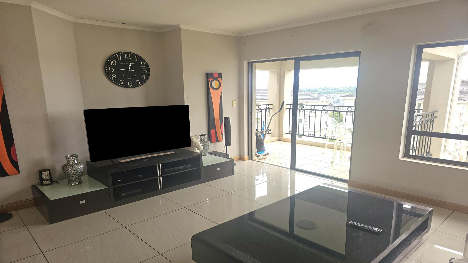 Lounges of property in Summerset