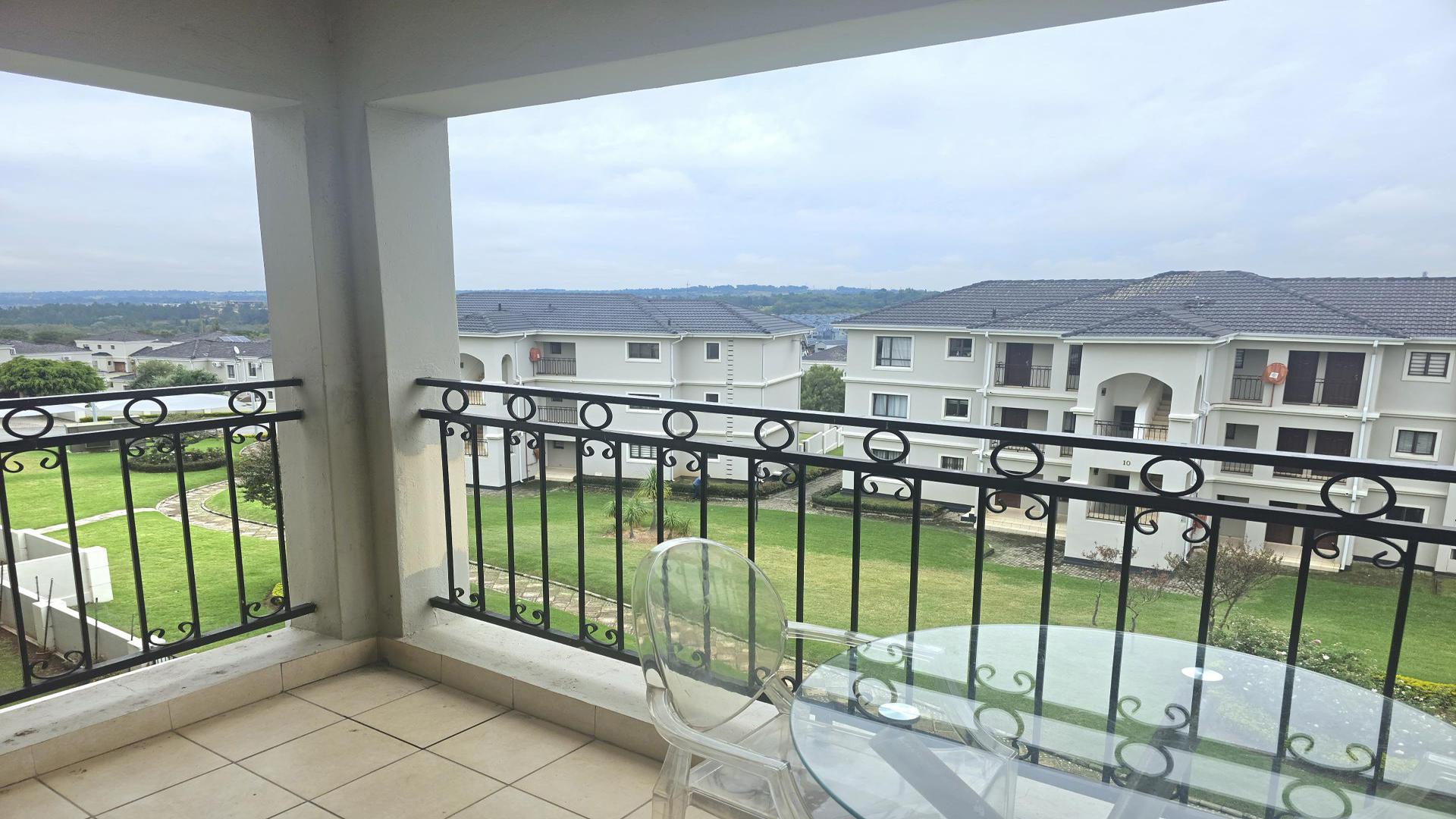 Balcony of property in Summerset