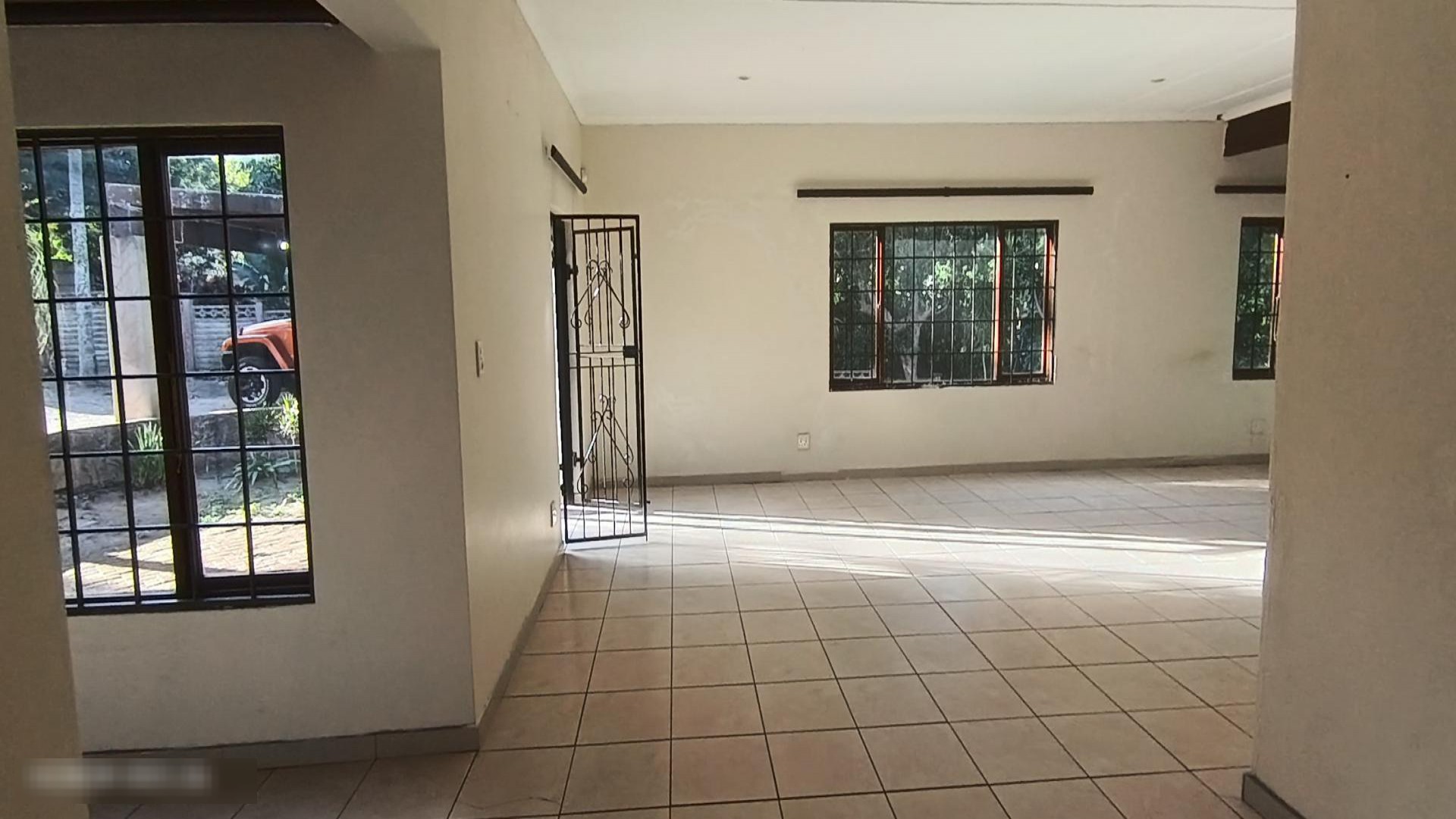 Lounges of property in Uvongo