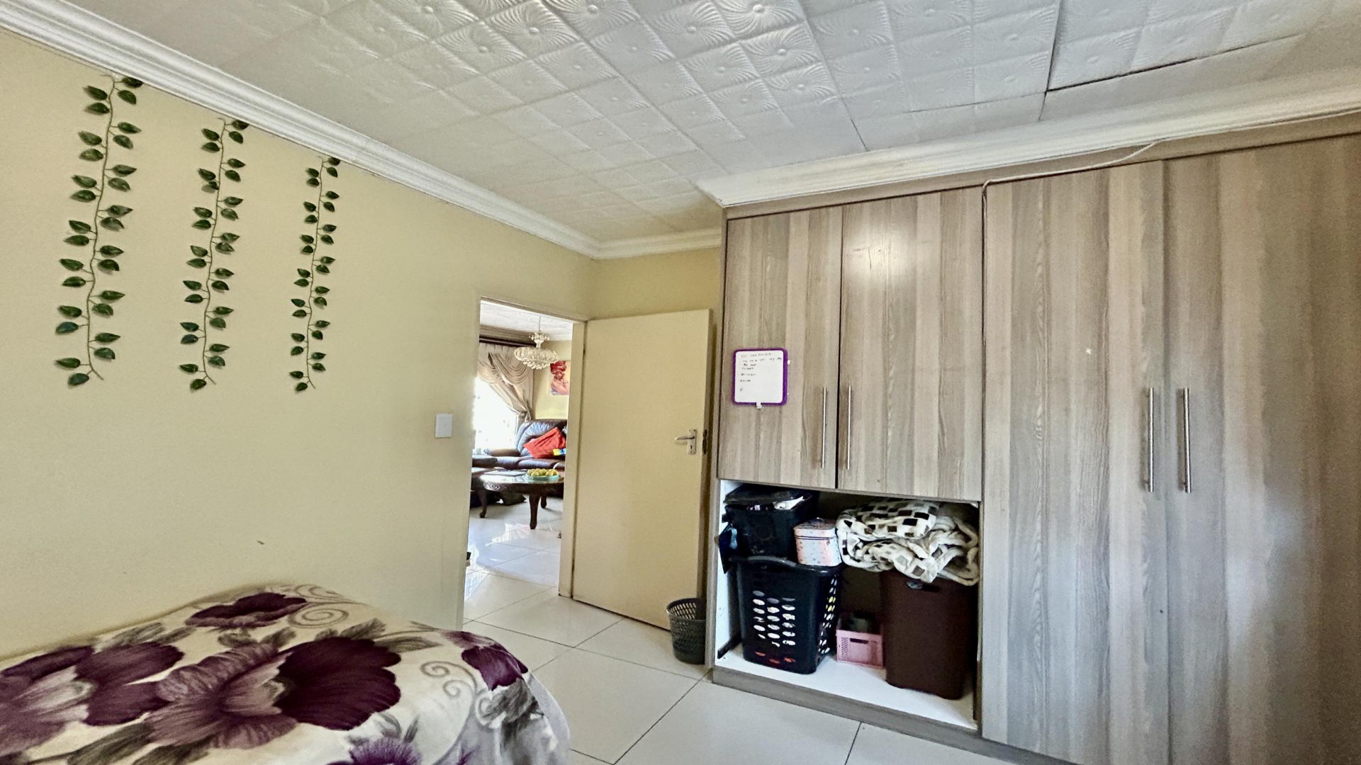 Bed Room 1 of property in Heatherview