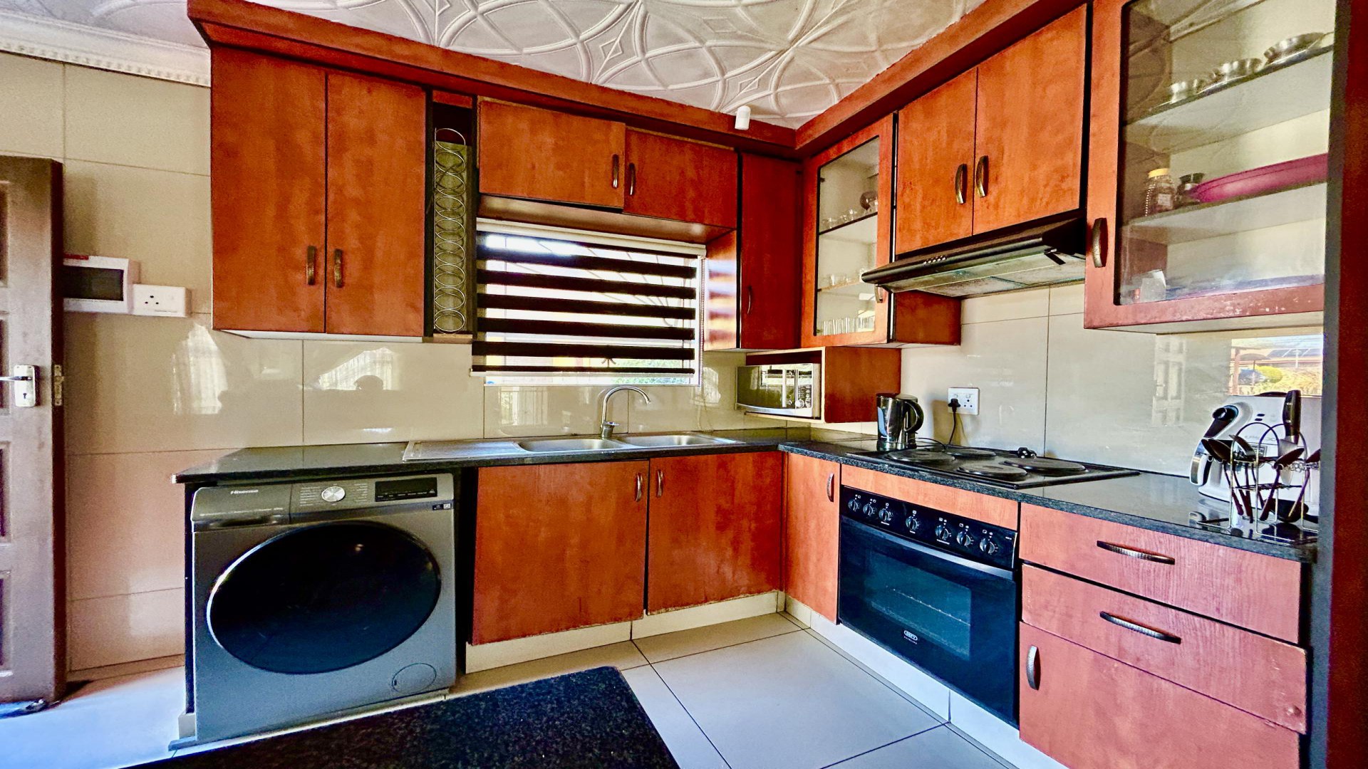 Kitchen of property in Heatherview