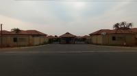 Front View of property in Heatherview