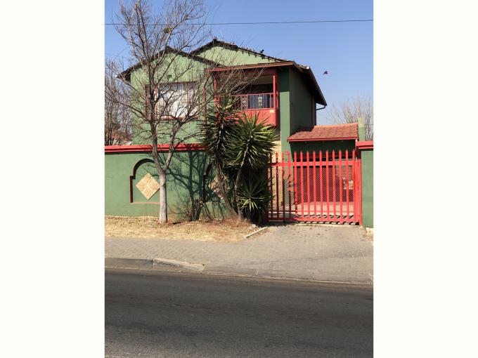 3 Bedroom House for Sale For Sale in Coronationville - MR467037