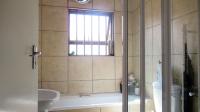 Bathroom 1 - 5 square meters of property in Middelburg - MP