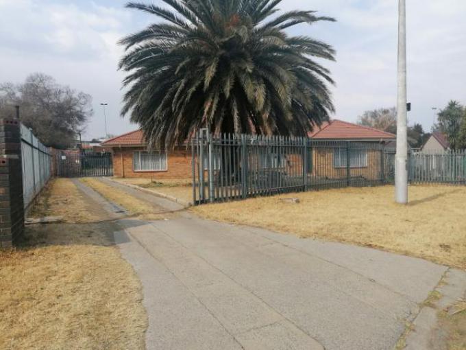 Standard Bank EasySell 3 Bedroom House for Sale in Leslie