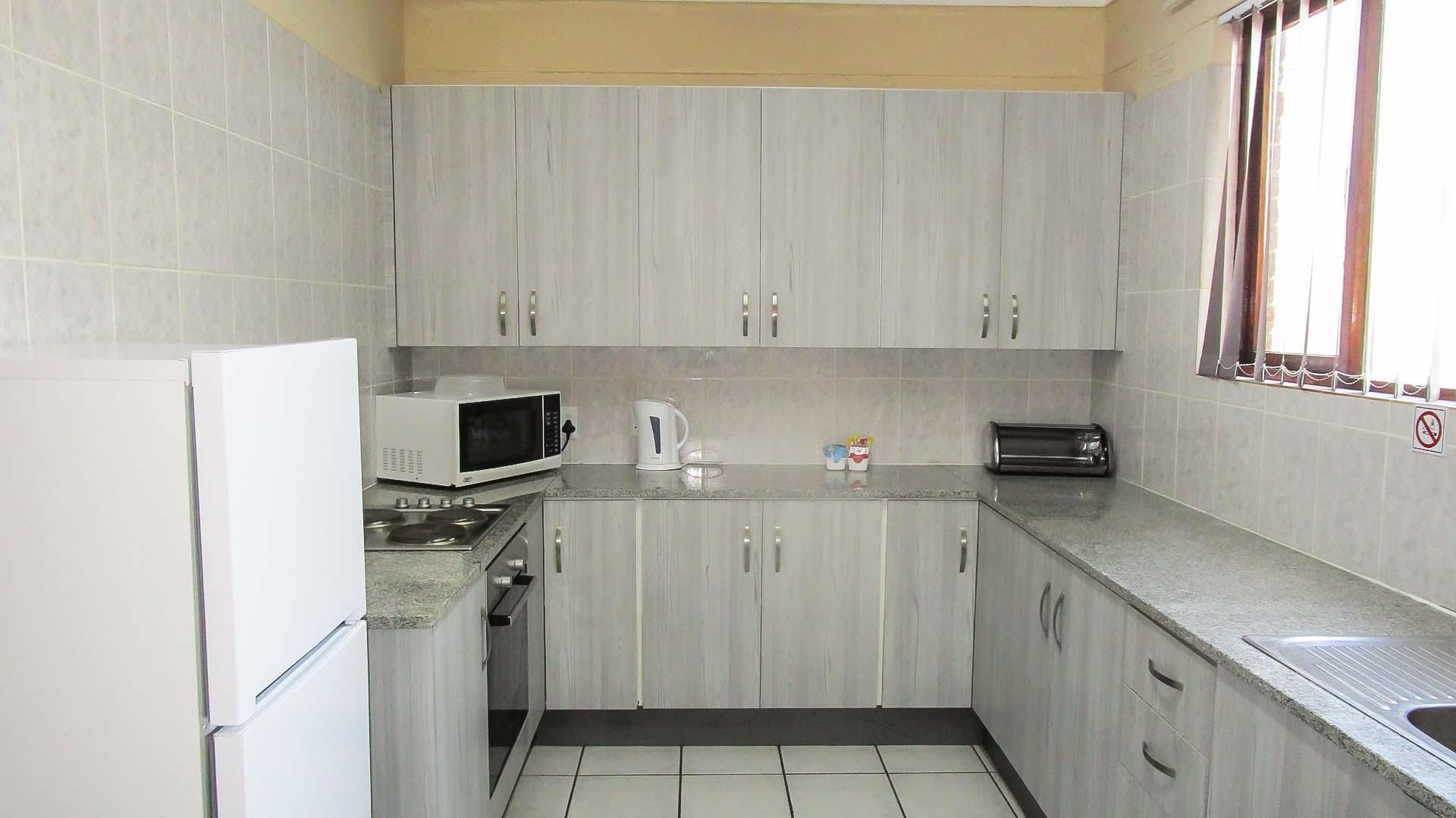 Kitchen - 13 square meters of property in St Micheals on Sea