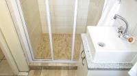 Bathroom 1 - 4 square meters of property in St Micheals on Sea