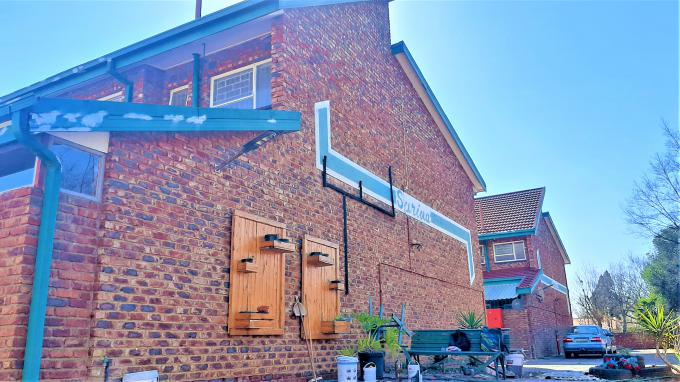 3 Bedroom Duplex for Sale For Sale in Miederpark - MR468176