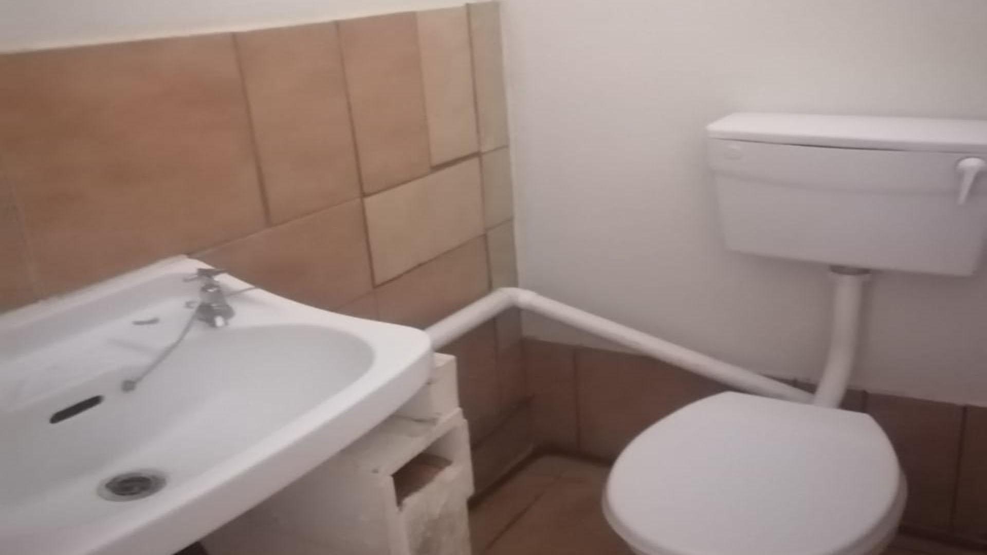 Bathroom 3+ of property in Williston