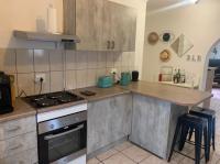 Kitchen of property in Rangeview