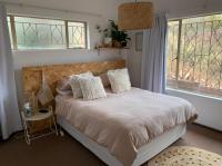 Main Bedroom of property in Rangeview