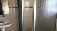 Main Bathroom - 5 square meters of property in La Lucia