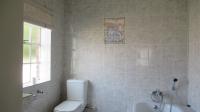Main Bathroom - 5 square meters of property in Vorna Valley