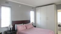 Main Bedroom - 18 square meters of property in Vorna Valley