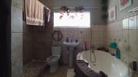Bathroom 1 - 7 square meters of property in Pretoria North
