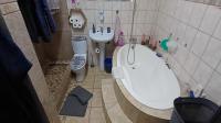 Bathroom 1 - 7 square meters of property in Pretoria North