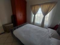 Bed Room 1 - 12 square meters of property in Waterval East