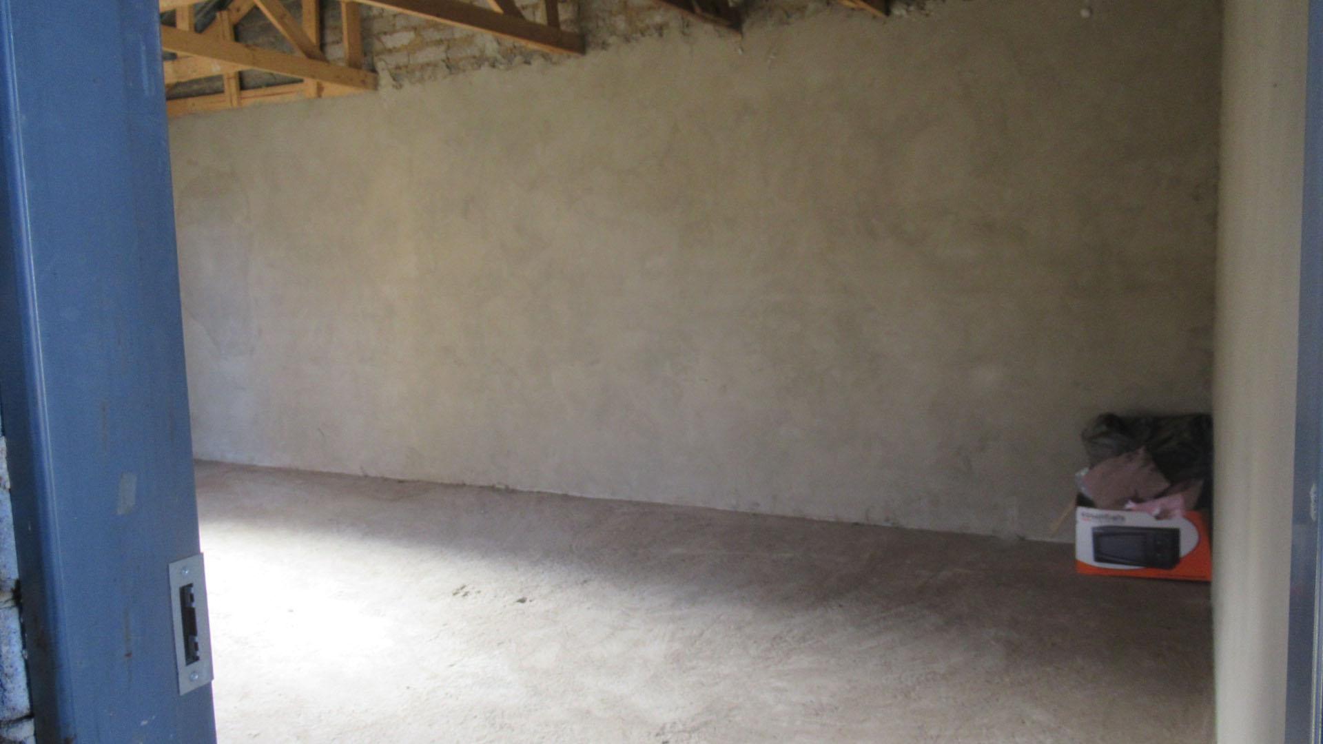 Rooms - 33 square meters of property in Stretford