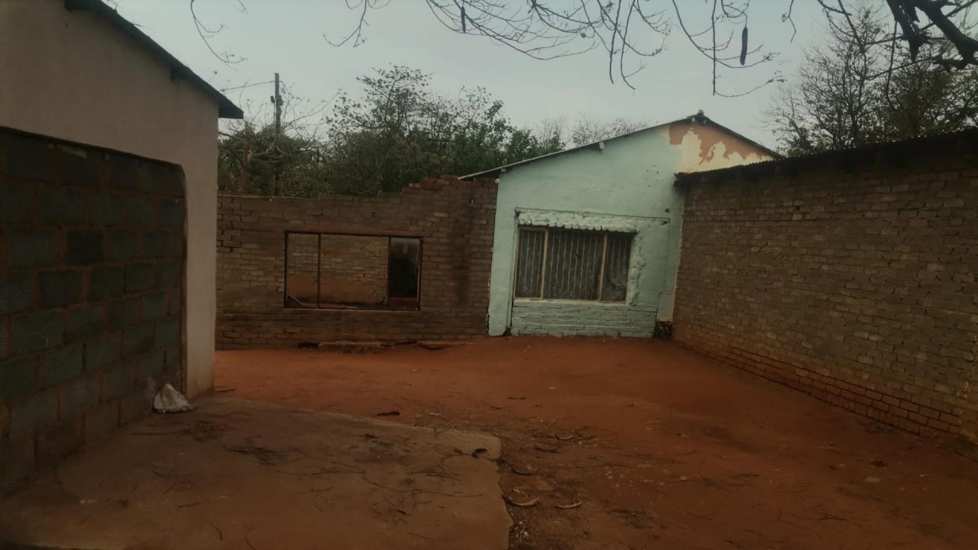 Spaces of property in Musina