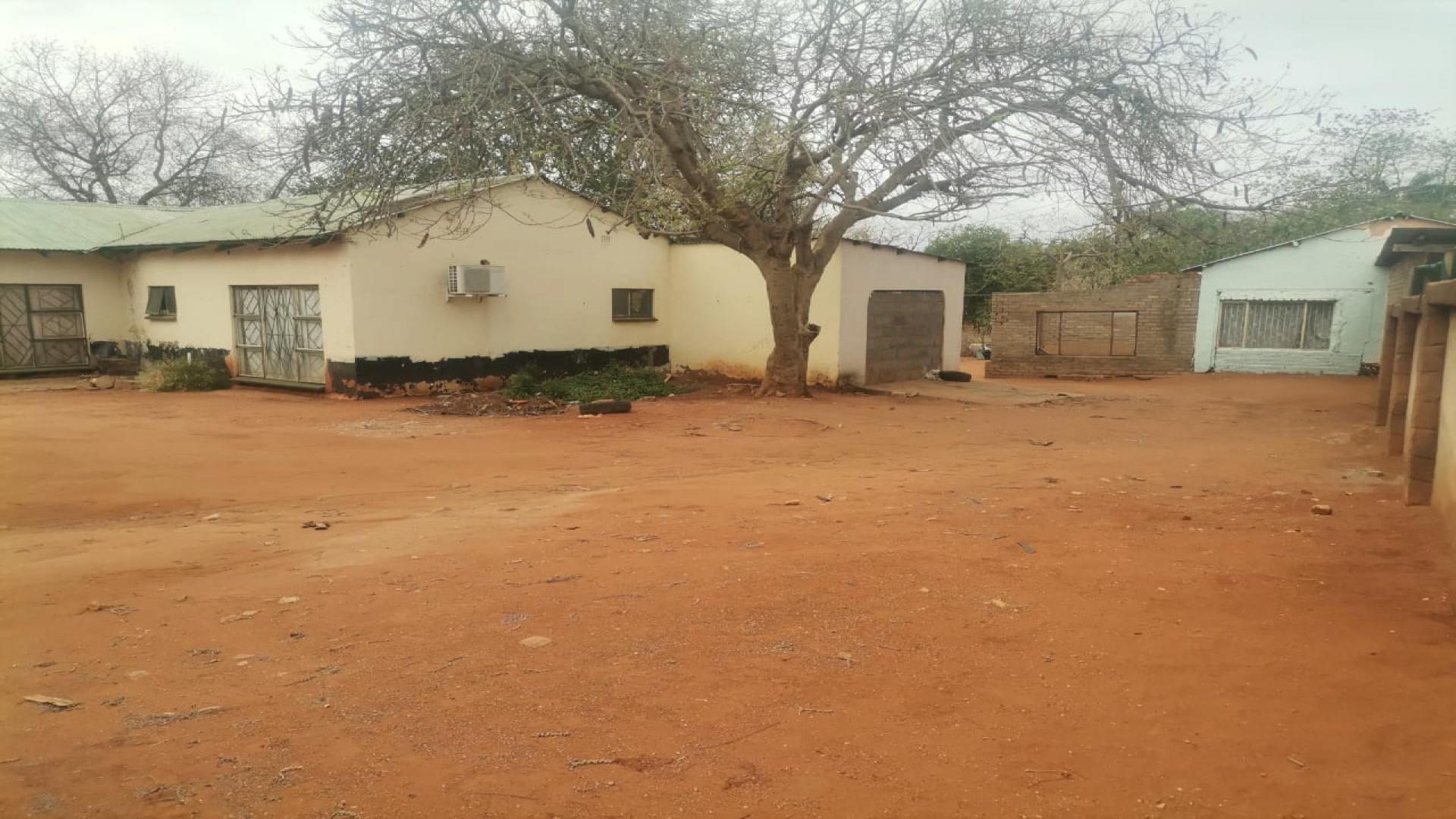 Spaces of property in Musina
