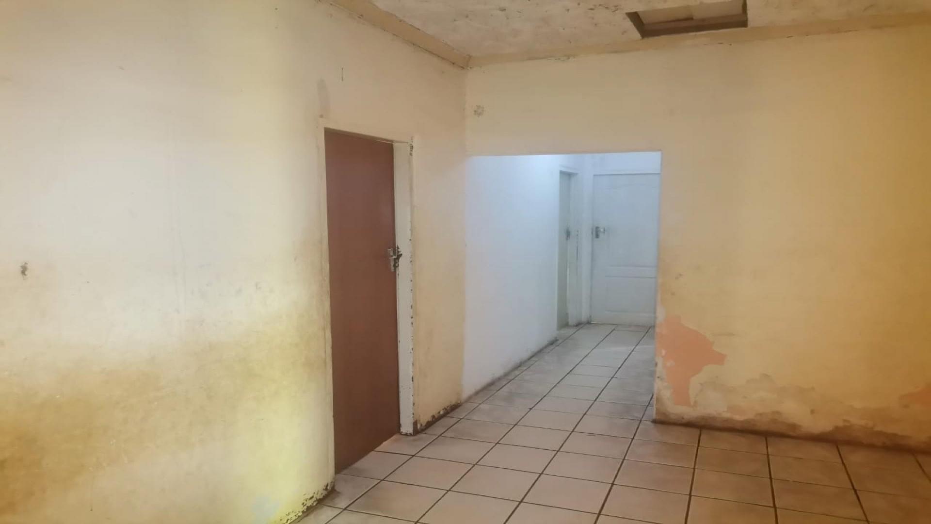 Spaces of property in Musina