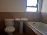 Bathroom 1 - 4 square meters of property in Sagewood