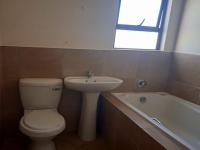 Bathroom 1 - 4 square meters of property in Sagewood