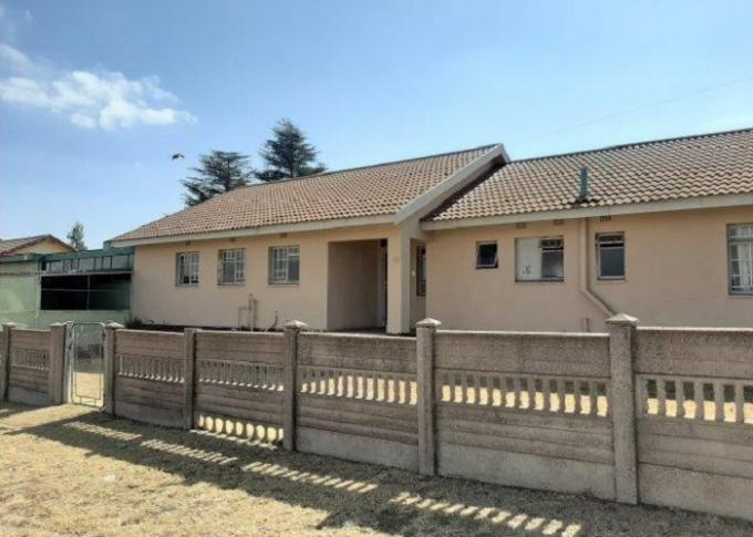 FNB SIE Sale In Execution 4 Bedroom House for Sale in Pullens Hope - MR470537