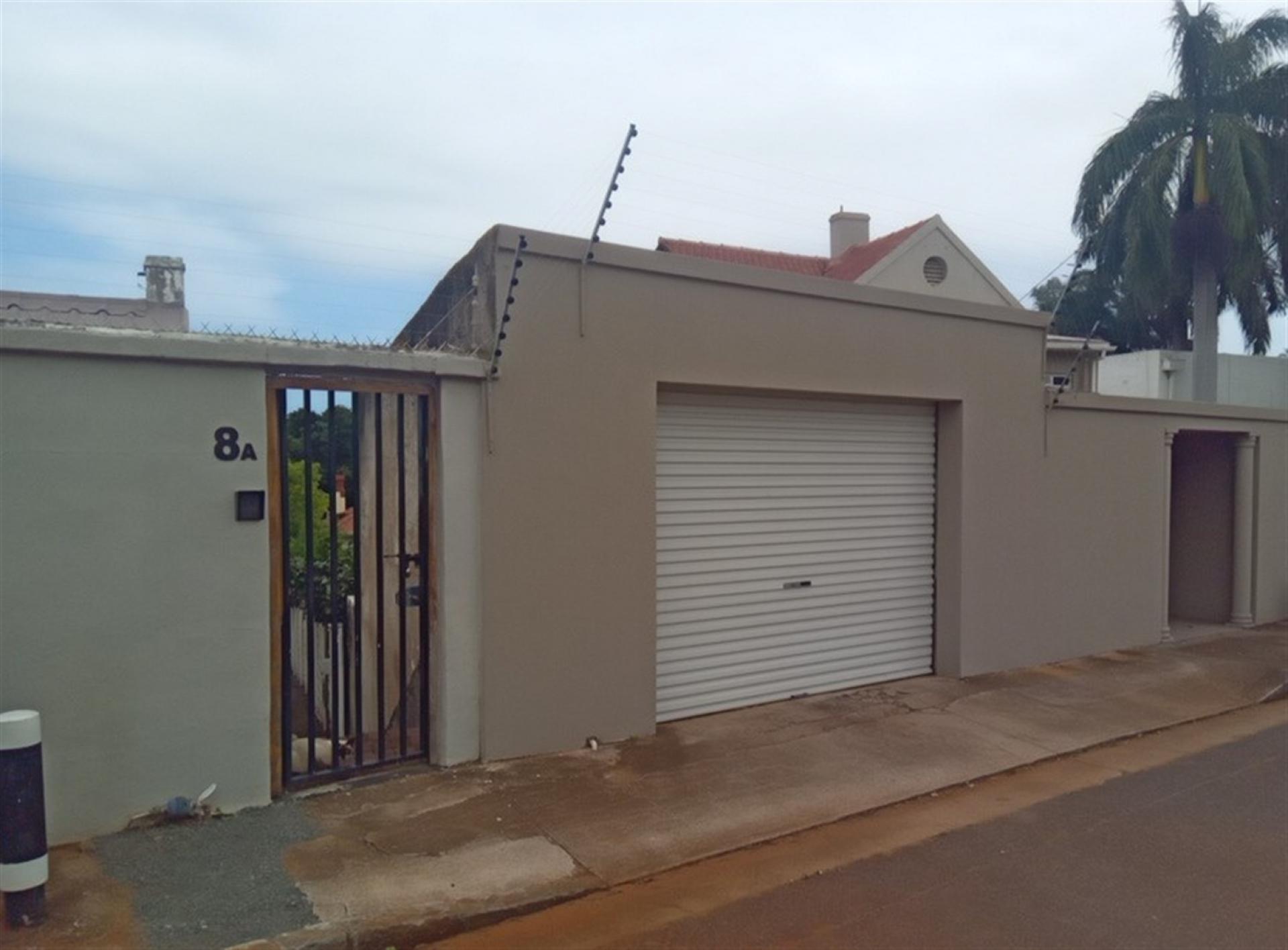 Front View of property in Essenwood