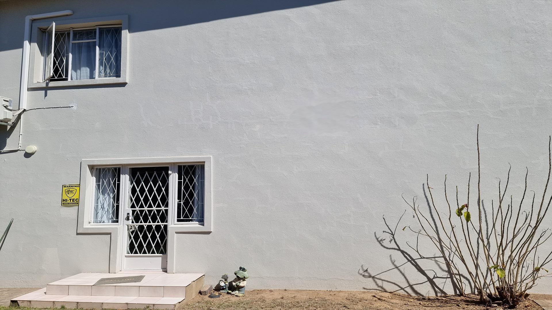 Spaces - 18 square meters of property in Grahamstown