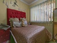 Bed Room 2 of property in Bonaero Park