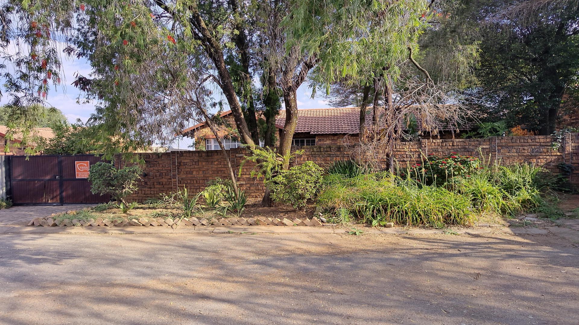 Front View of property in North Riding A.H.