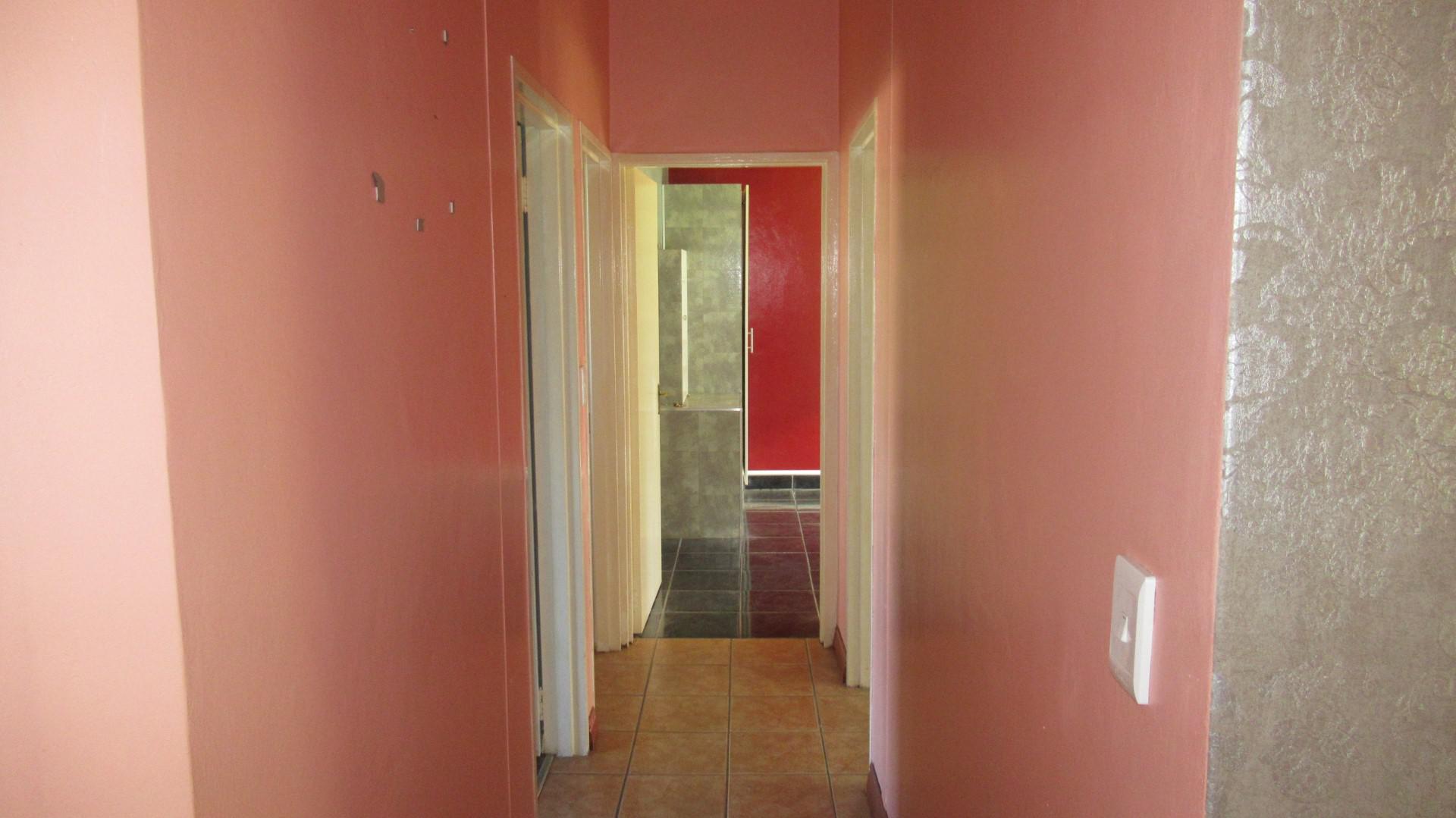 Spaces - 5 square meters of property in Parkhaven