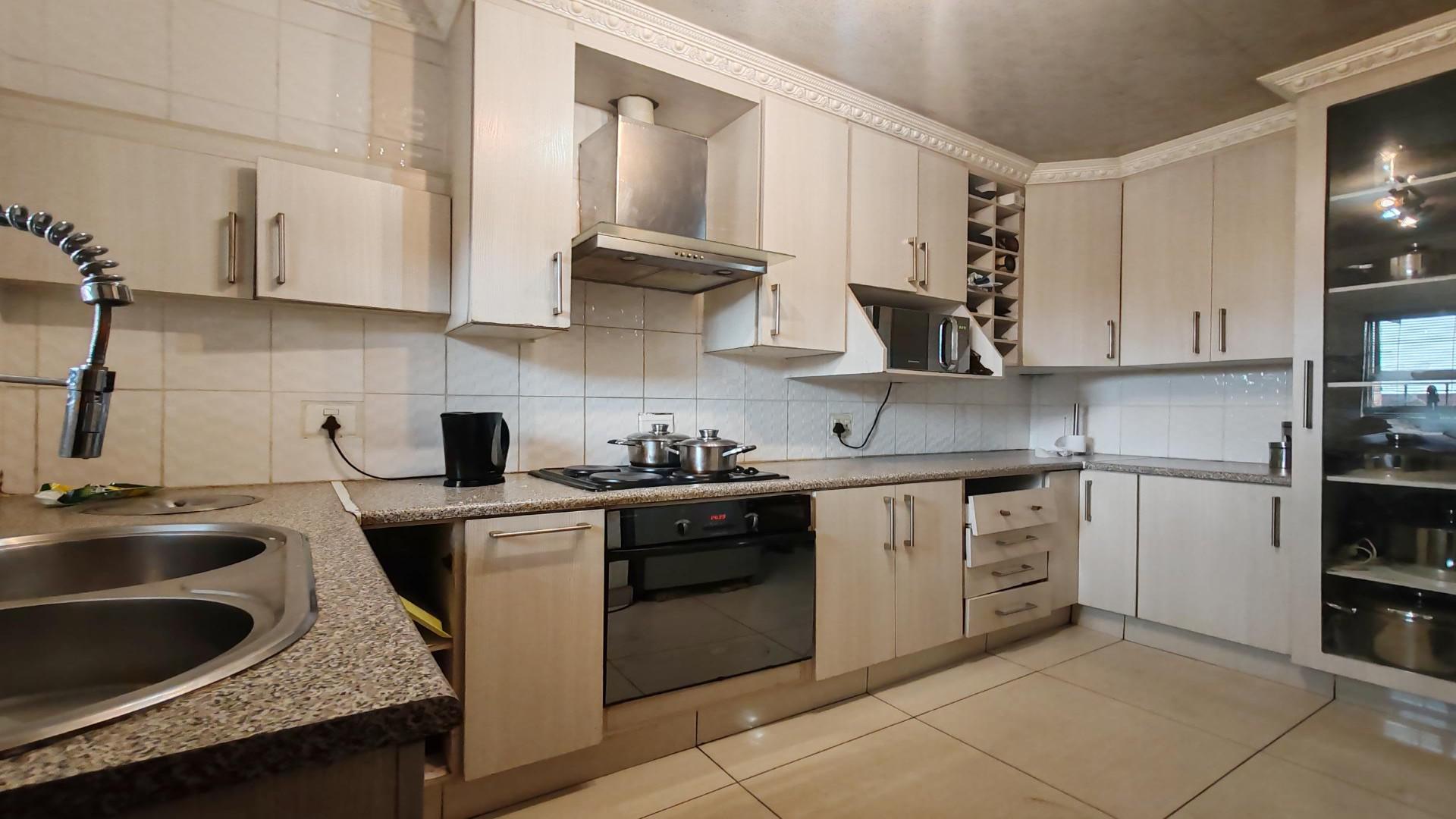 Kitchen of property in Sharon Park