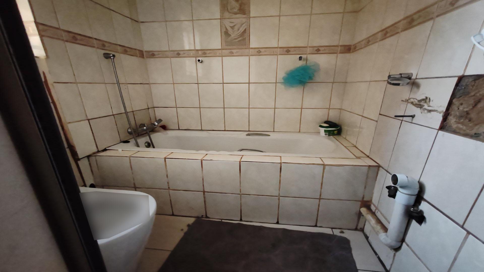 Bathroom 2 of property in Sharon Park