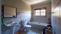 Main Bathroom - 7 square meters of property in Noordwyk