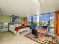  of property in Bloubergstrand
