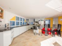  of property in Bloubergstrand