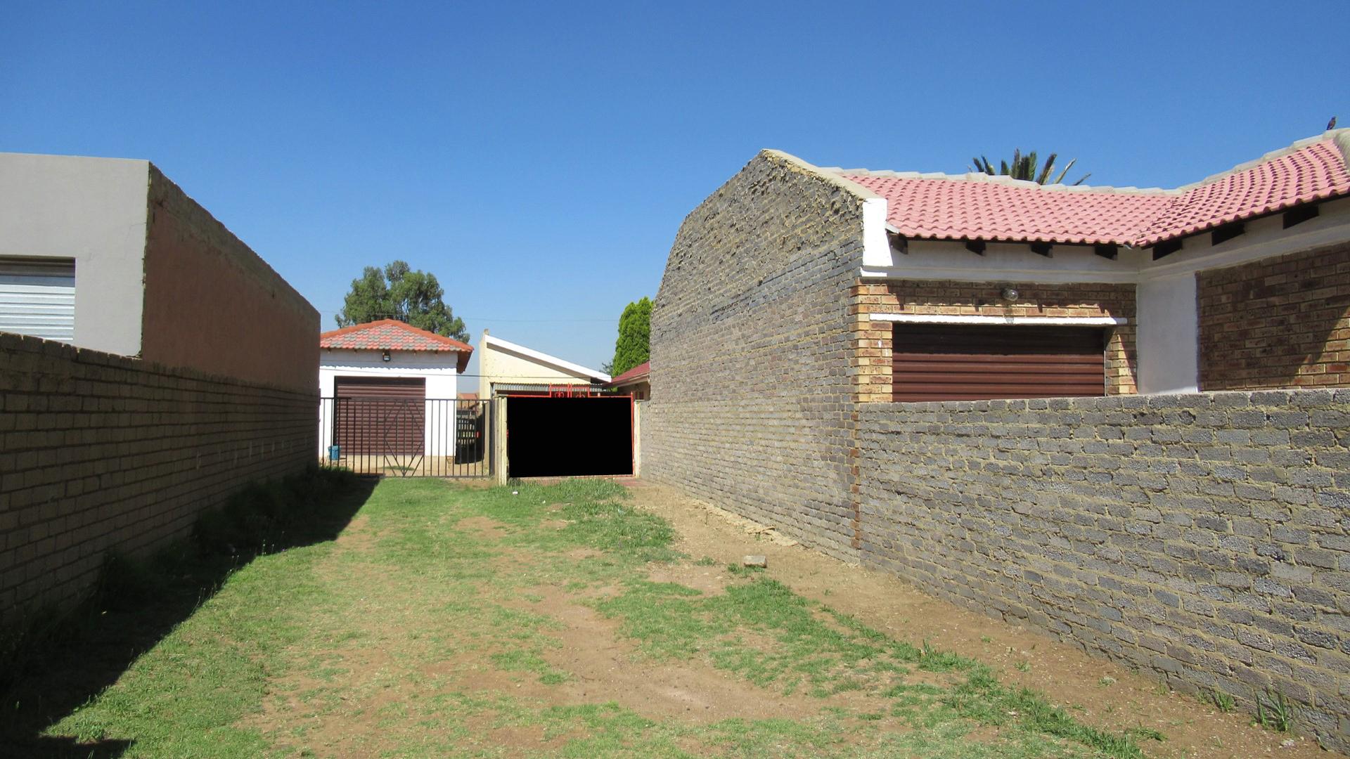 Front View of property in Sebokeng