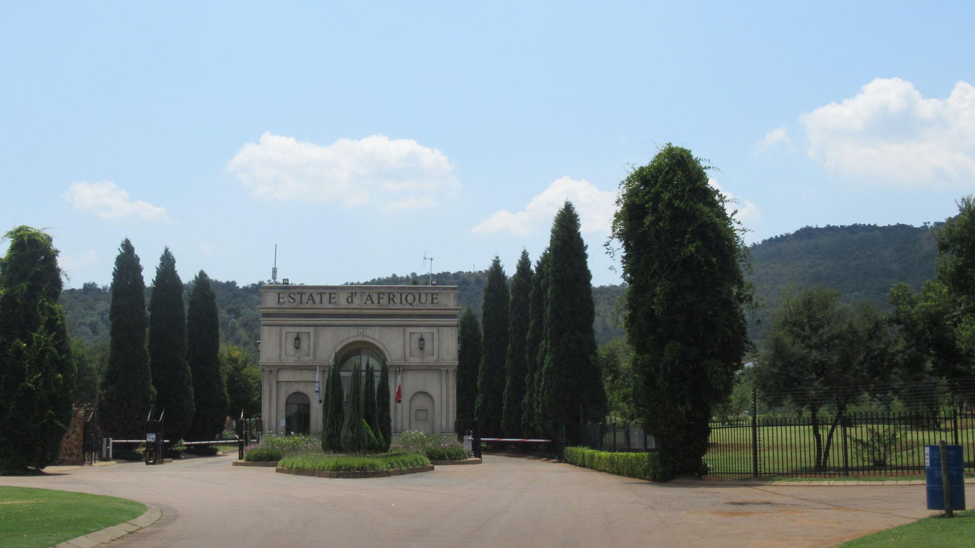 Front View of property in Hartbeespoort