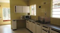 Kitchen - 26 square meters of property in Kew