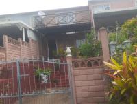 Front View of property in Grove End